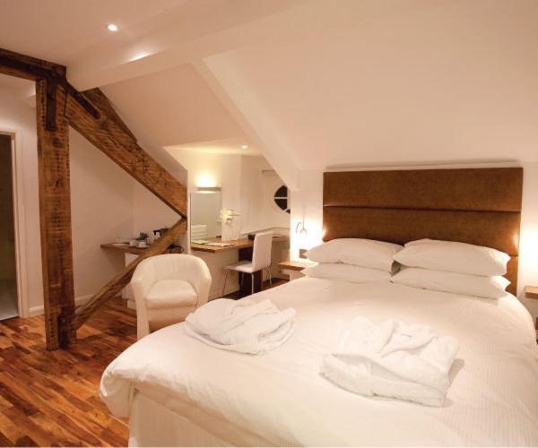 The Blueberry Hotel ポンティプリッド 部屋 写真